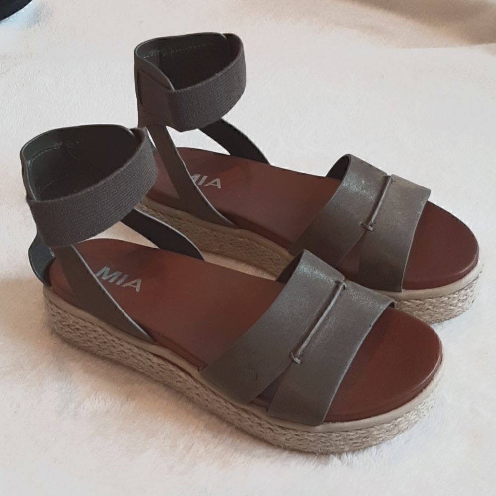 MIA Olive / Army Green Sandals